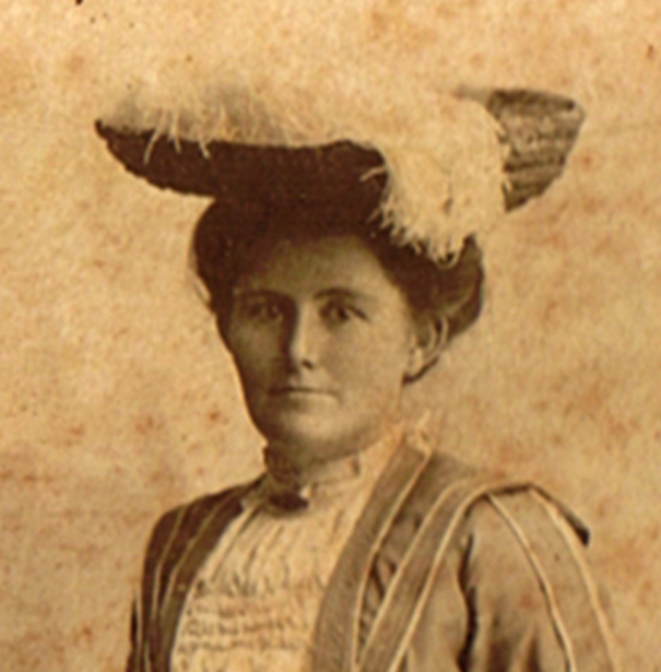 Photo of photos/Mary Christina McLennan b1875 portrait crop